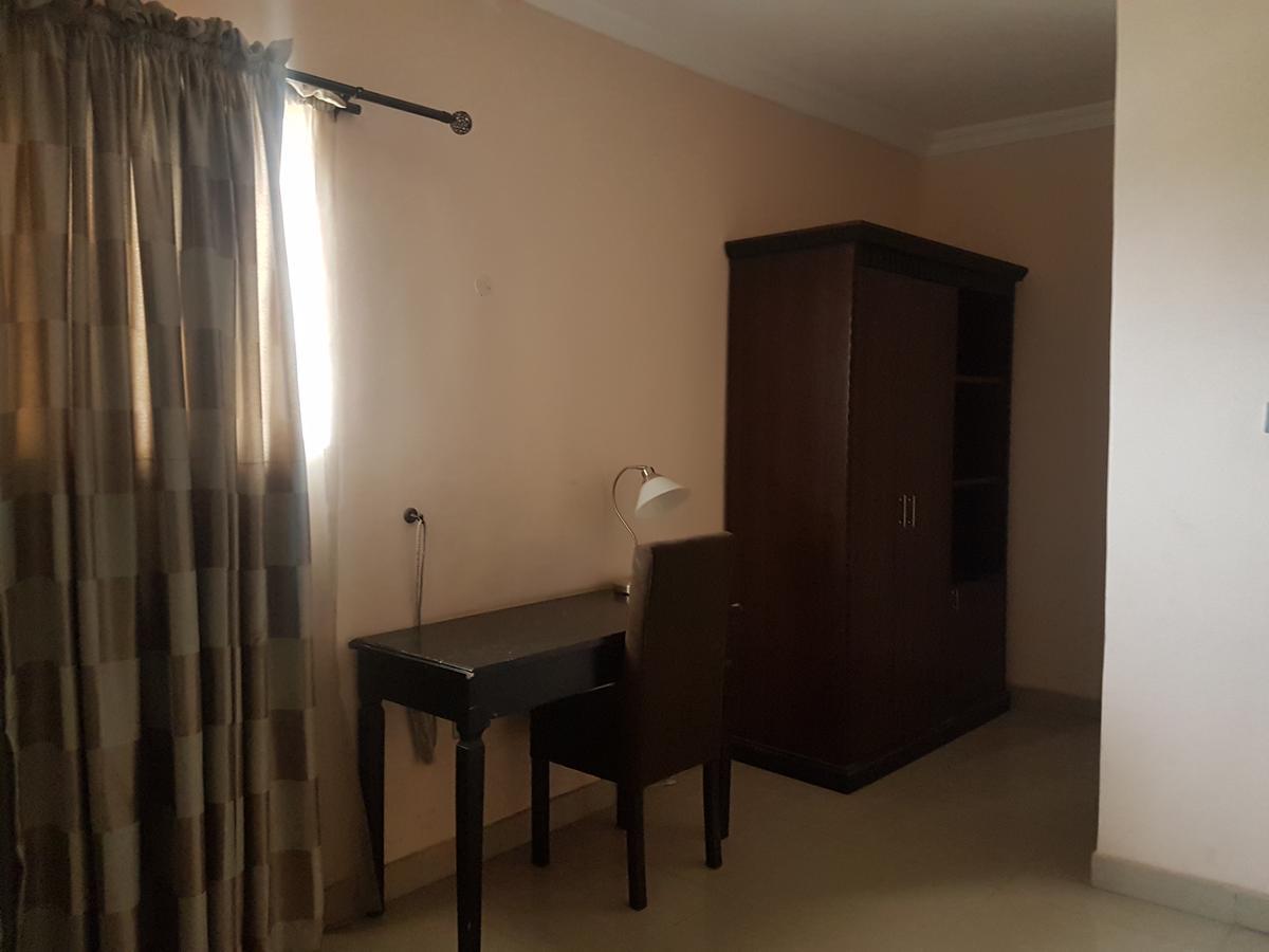 Grand Bank Link Hotel Otta Luaran gambar