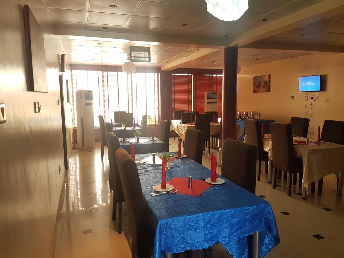 Grand Bank Link Hotel Otta Luaran gambar