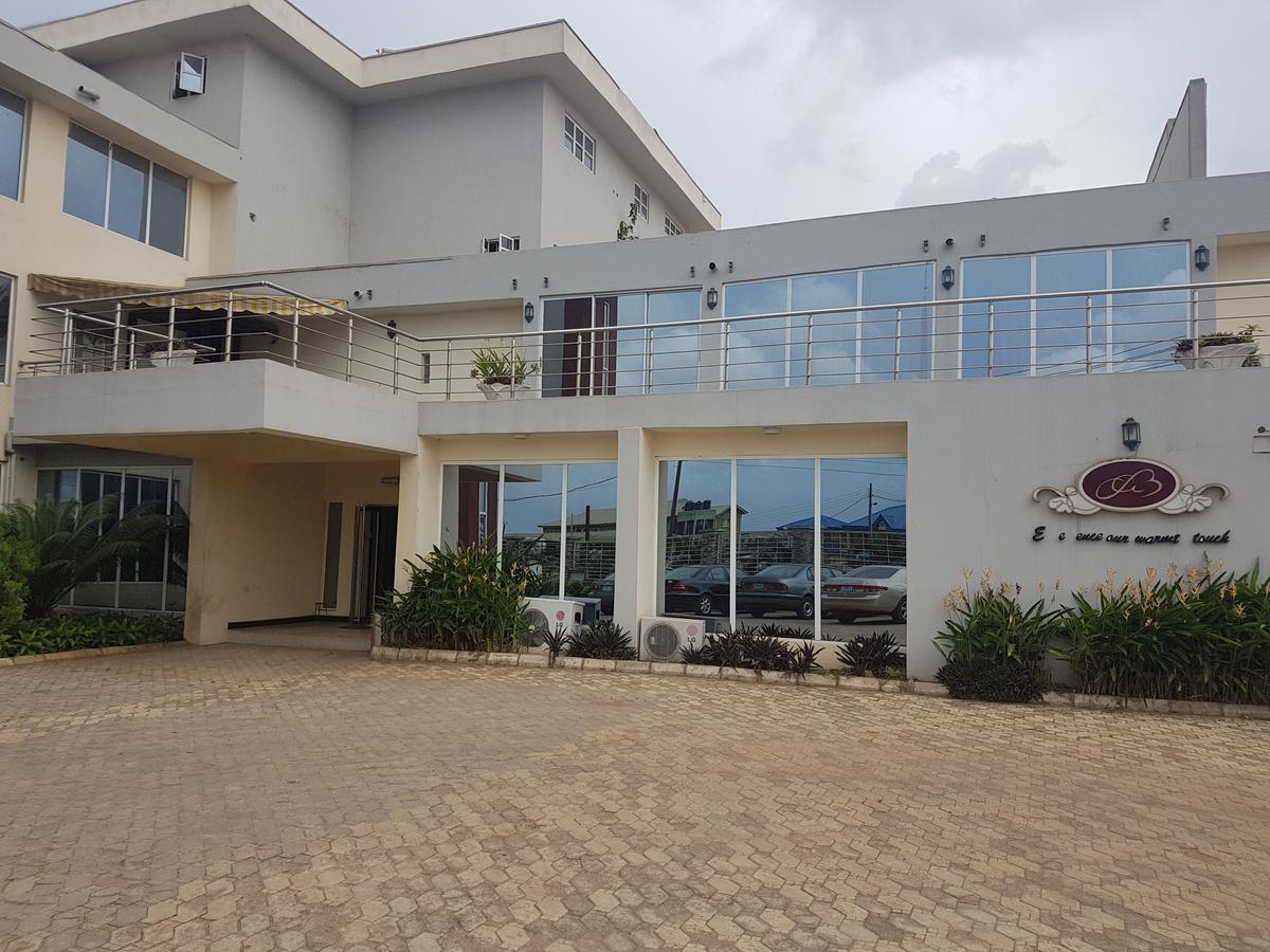 Grand Bank Link Hotel Otta Luaran gambar